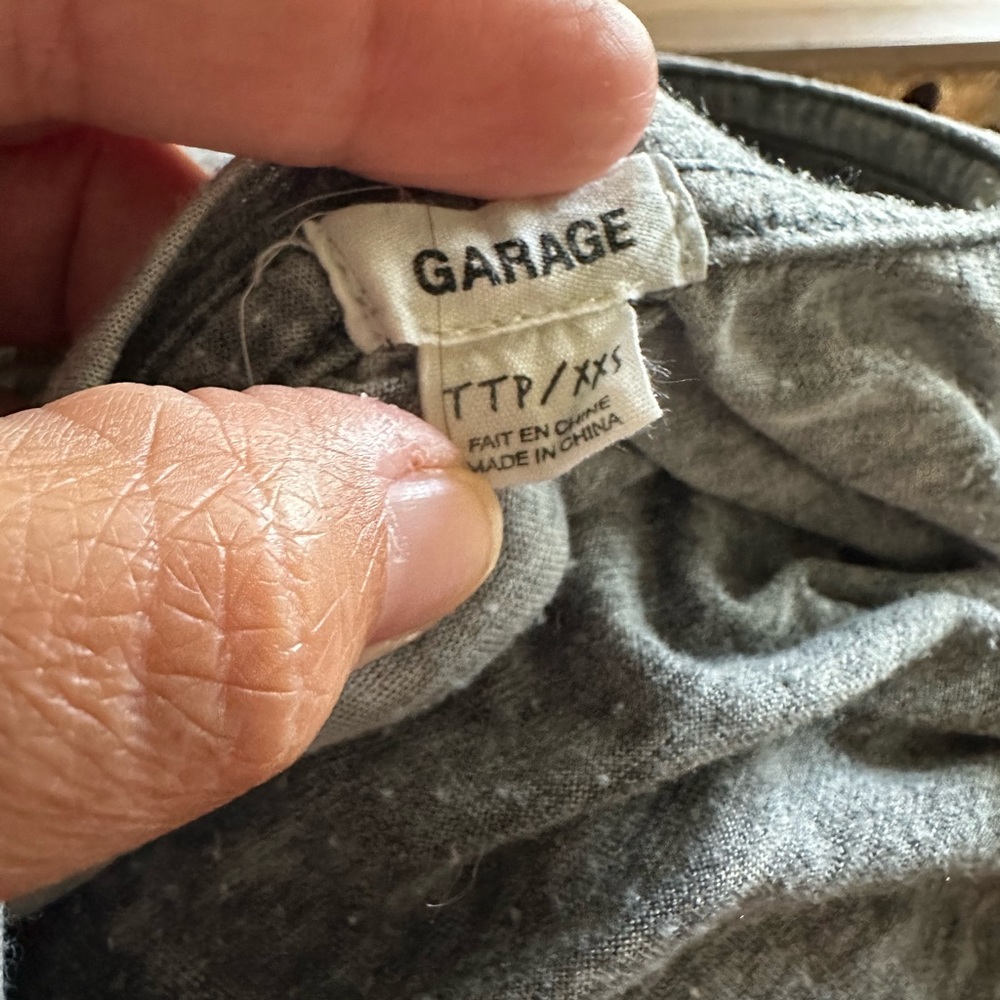 Garage size XXS crop top acid wash, gray thin